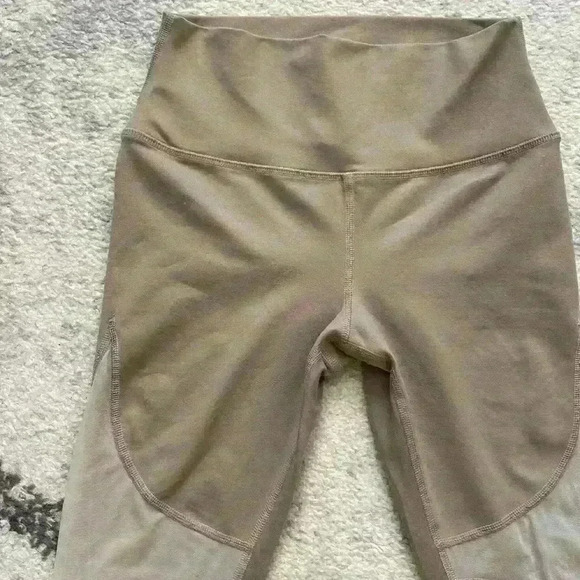 Alo coast capri leggings - Picture 4 of 9